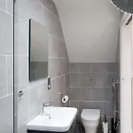 Apartment 3-bed - Walk To Station - Ideal For Groups & Long Leeds (West Yorkshire)