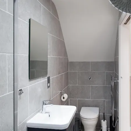 Apartman 3-bed - Walk To Station - Ideal For Groups & Long Leeds
