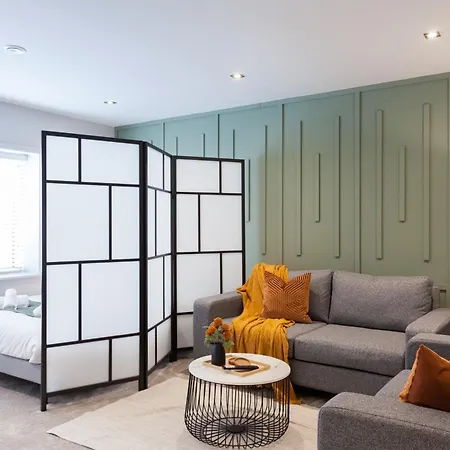 2-3 Bedroom Apartment- Long Term Rates- Contractors-professionals *