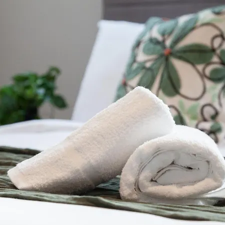 Апартаменты 2-3 Bedroom Apartment- Long Term Rates- Contractors-professionals *