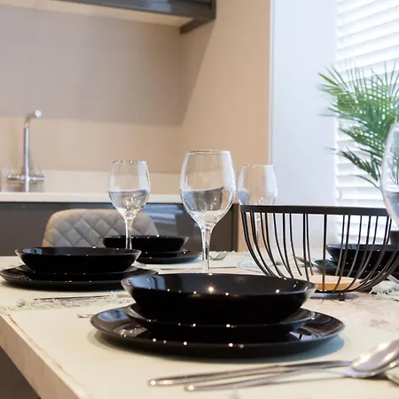 3-bed - Walk To Station - Ideal For Groups & Long Apartmán Leeds (West Yorkshire)
