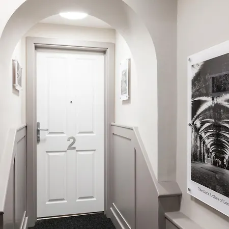 3-bed - Walk To Station - Ideal For Groups & Long Apartmán *